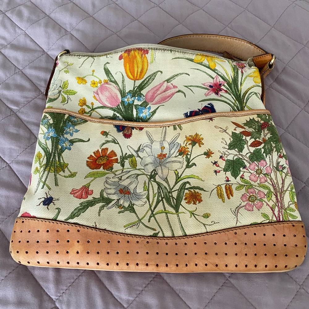 Authentic Gucci Floral Messenger Crossbody